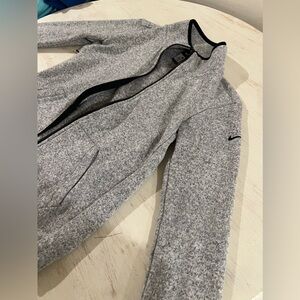 Nike zip up size small